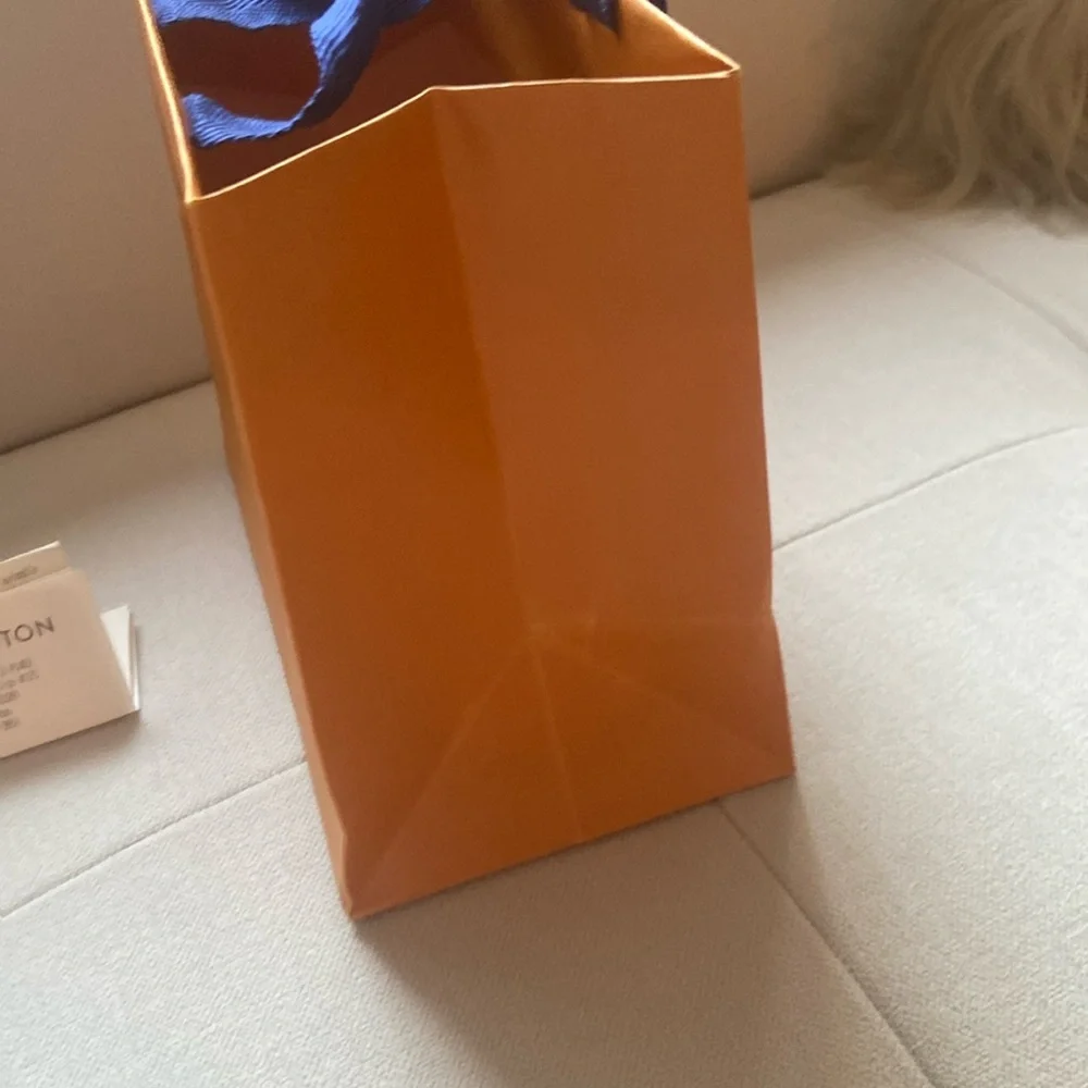Louis Vuitton yellow gold small paper shopping gift bag size 8,5x7xx4,5